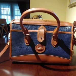 Dooney & Bourke purse